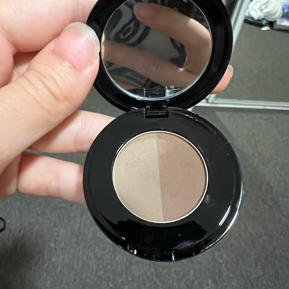 Anastasia Brow Powder Duo in Taupe